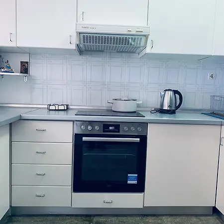 Feriehus Sea View House In *