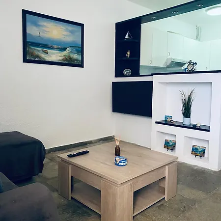 Sea View House In * أُرانّوبولي